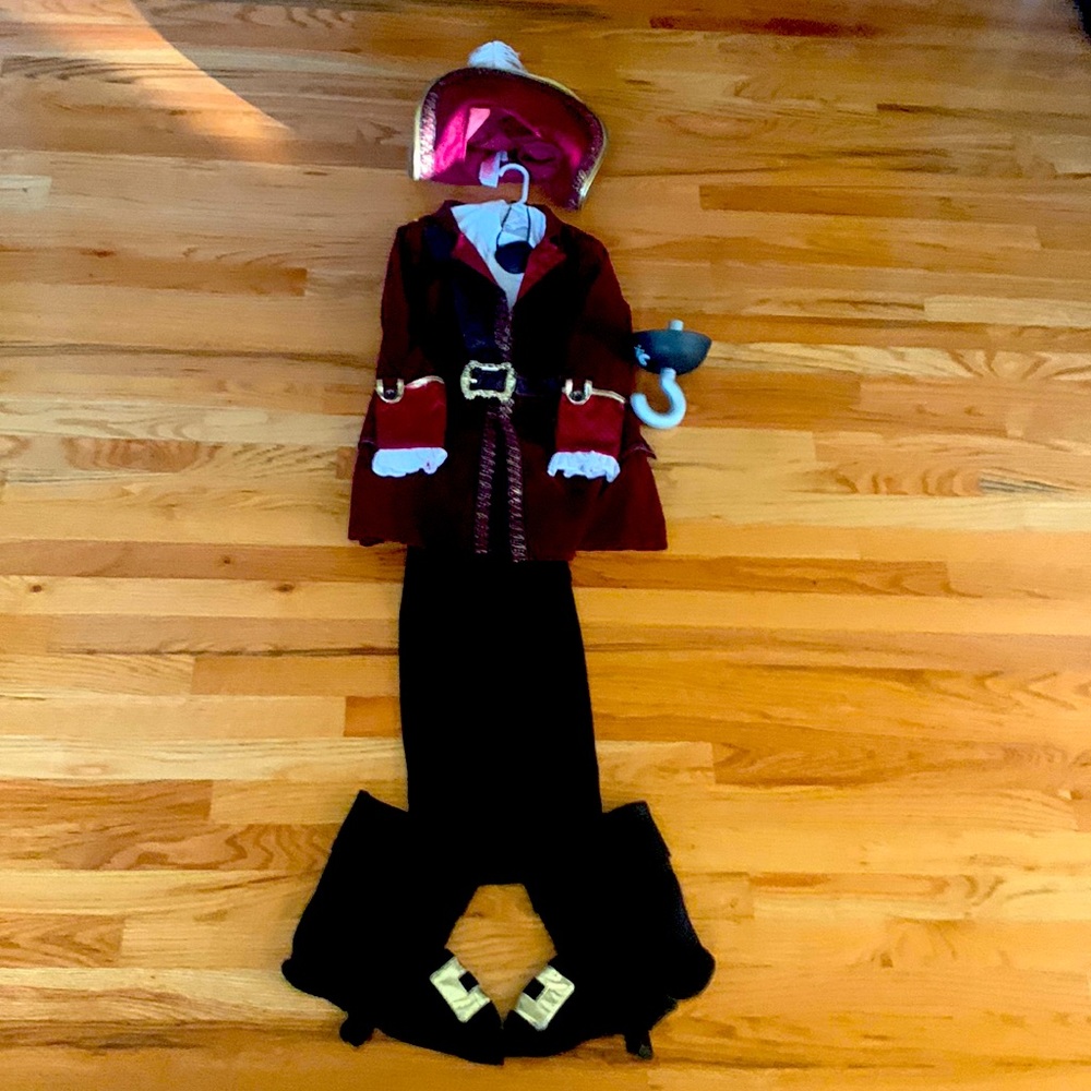 Disney’s Captain Hook costume